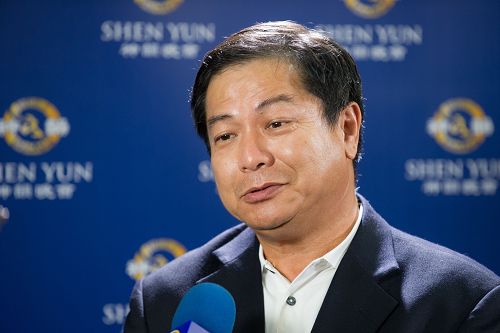 高睦企业有限公司董事长李启宏赞叹：“科技人员看神韵能消除身心的疲惫，充满正的能量，能促进工商业的繁荣。”