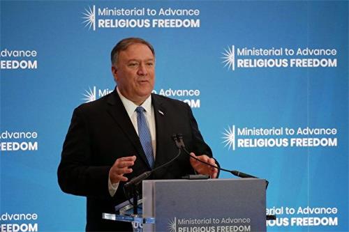 二零一九年七月十六日，美国国务卿蓬佩奥（Mike Pompeo）在国务院宗教自由会议上发言。