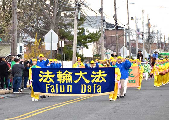 圣派翠克节游行 美新洲市长盛赞法轮功